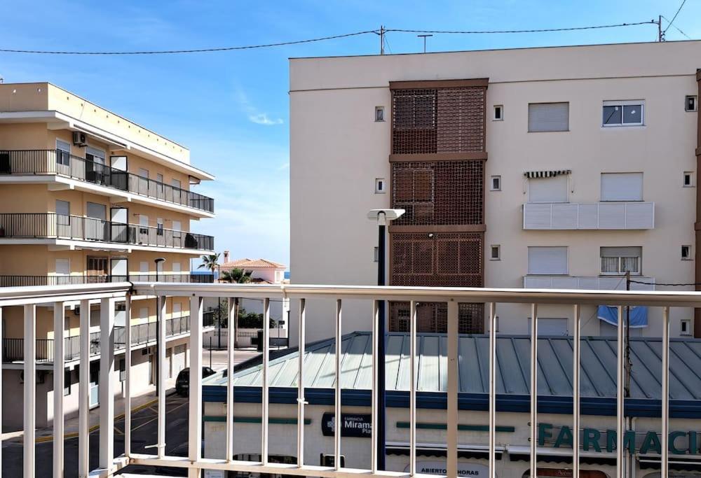Апартаменты Amplio Piso Con Terraza A 50 M De Playa Мирамар Экстерьер фото